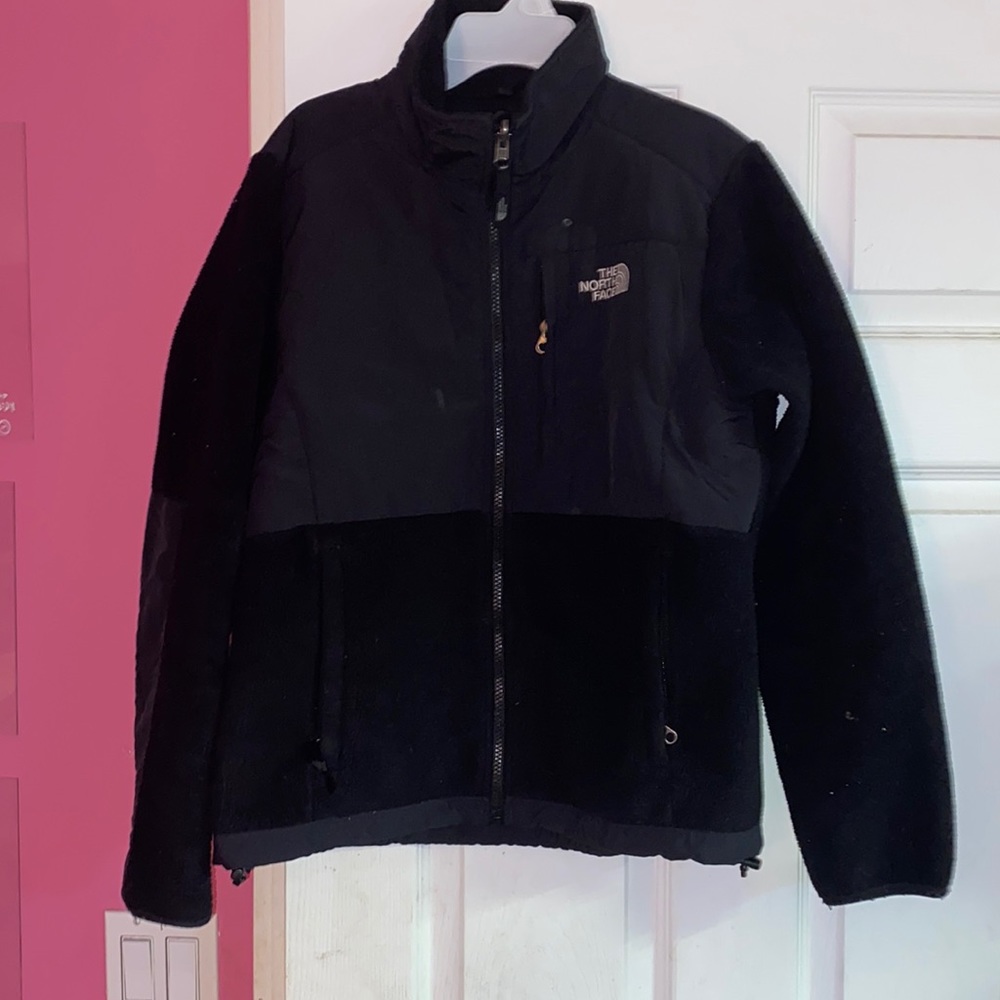 NORTHFACE BLACK ZIP UP JACKET!!